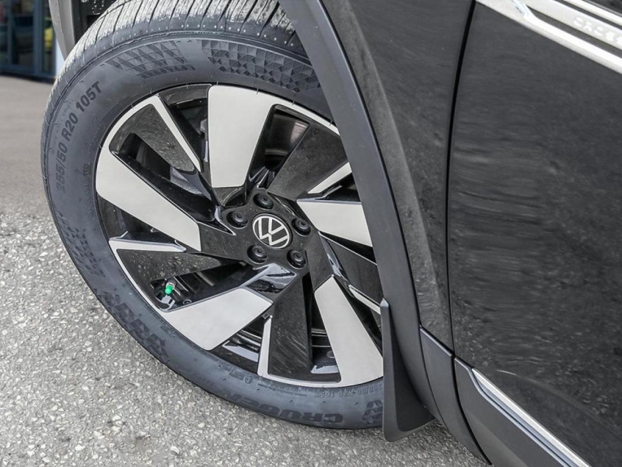 2026 Volkswagen Atlas Cross Sport Highline  - Leather Seats Photo