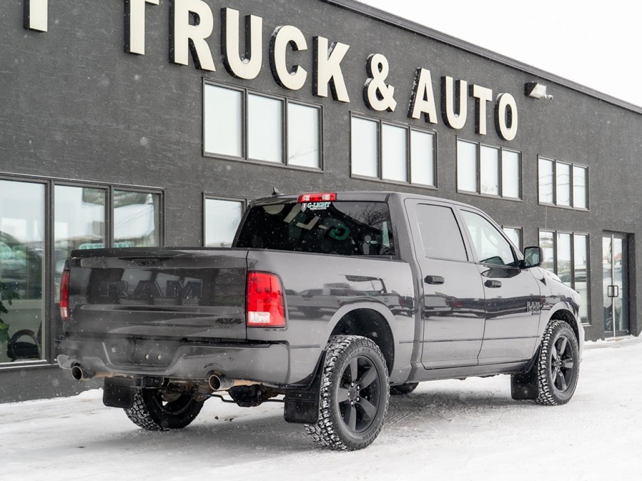 2023 RAM 1500 Classic EXPRESS Photo27