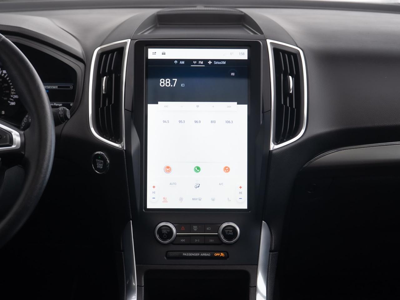 2023 Ford Edge Titanium AWD Photo30