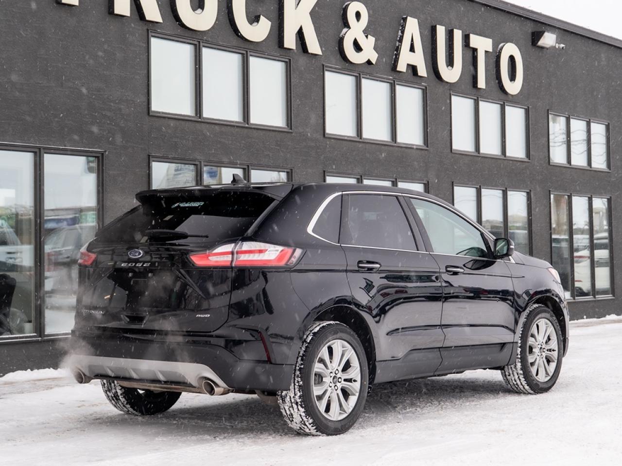 2023 Ford Edge Titanium AWD Photo27