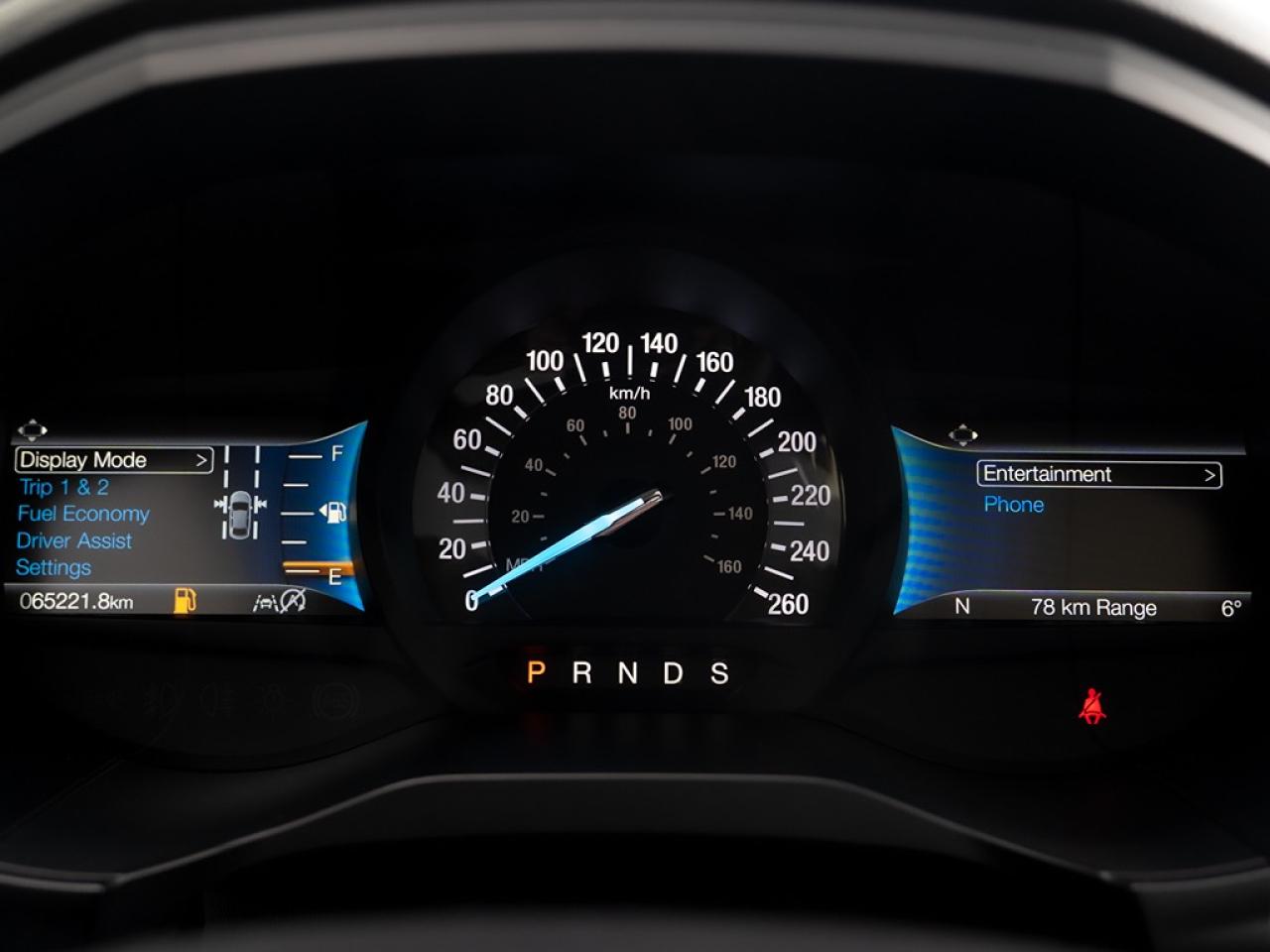 2023 Ford Edge Titanium AWD Photo38