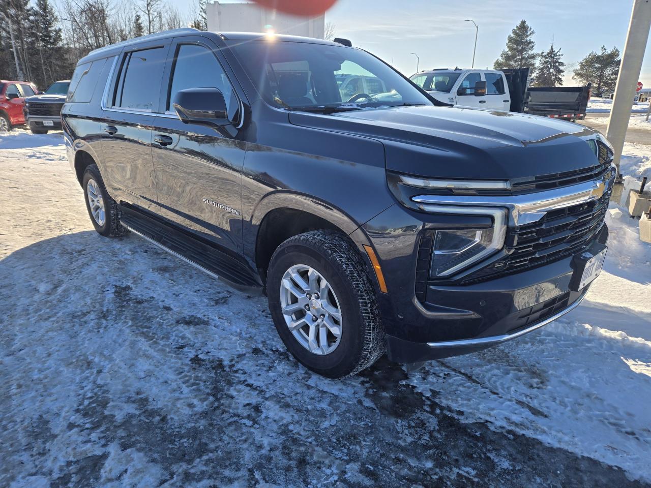 2025 Chevrolet Suburban LS Photo