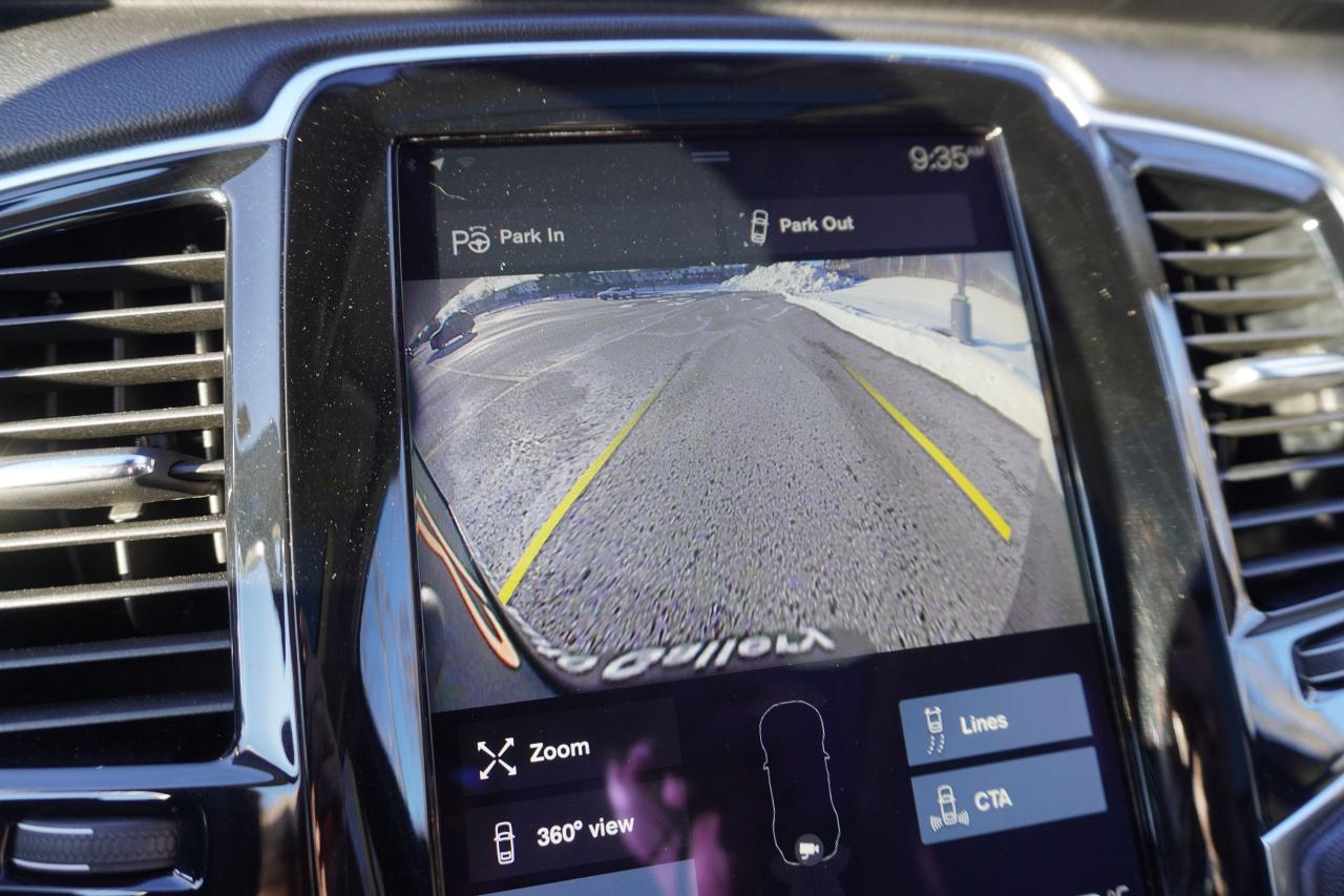 2017 Volvo XC90 T8 INSCRIPTION/ NO ACCIDENTS/ PLUG IN HYBRID/LOCAL Photo