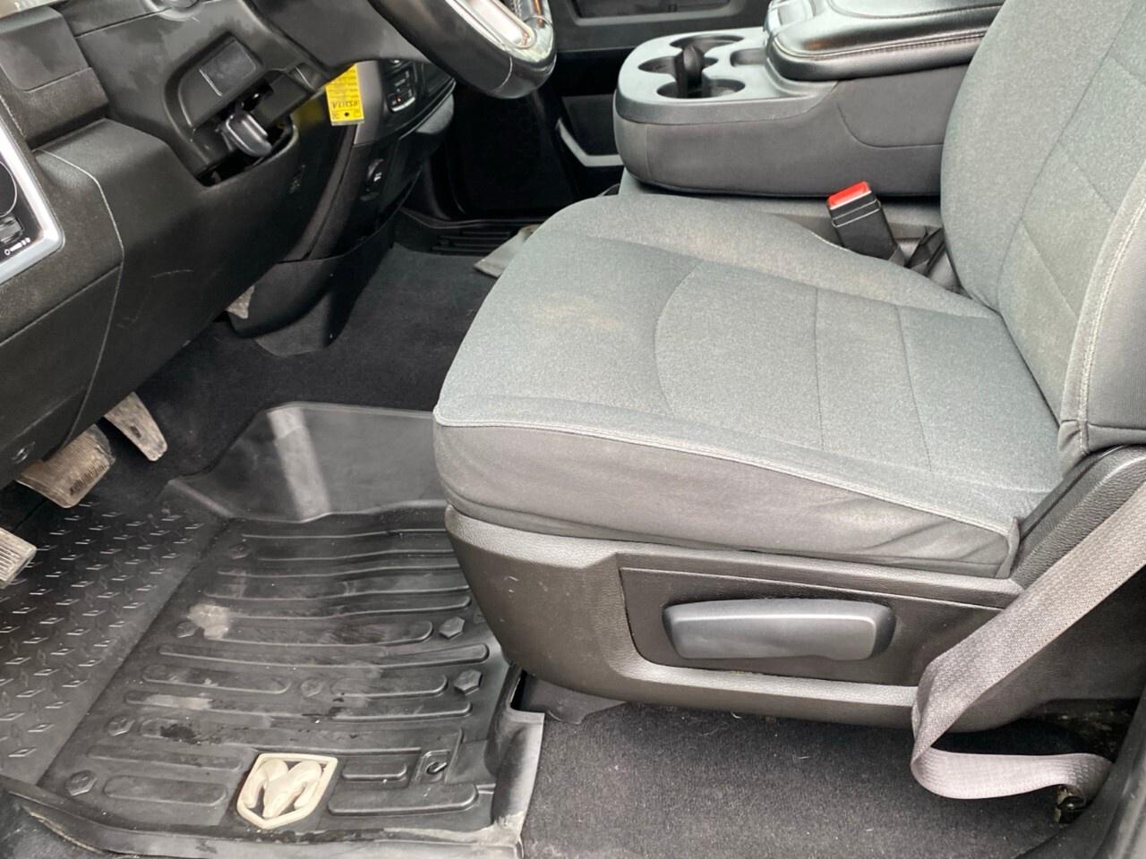 2021 RAM 1500 Classic Warlock 4x4 Crew Cab 5'7 Box Photo