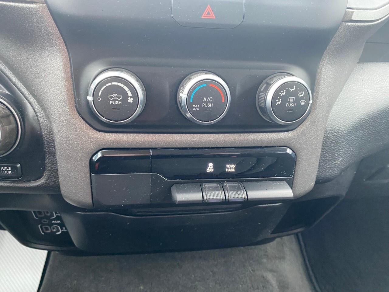 2020 RAM 1500 Tradesman 4x4 Crew Cab 5'7 Box Photo