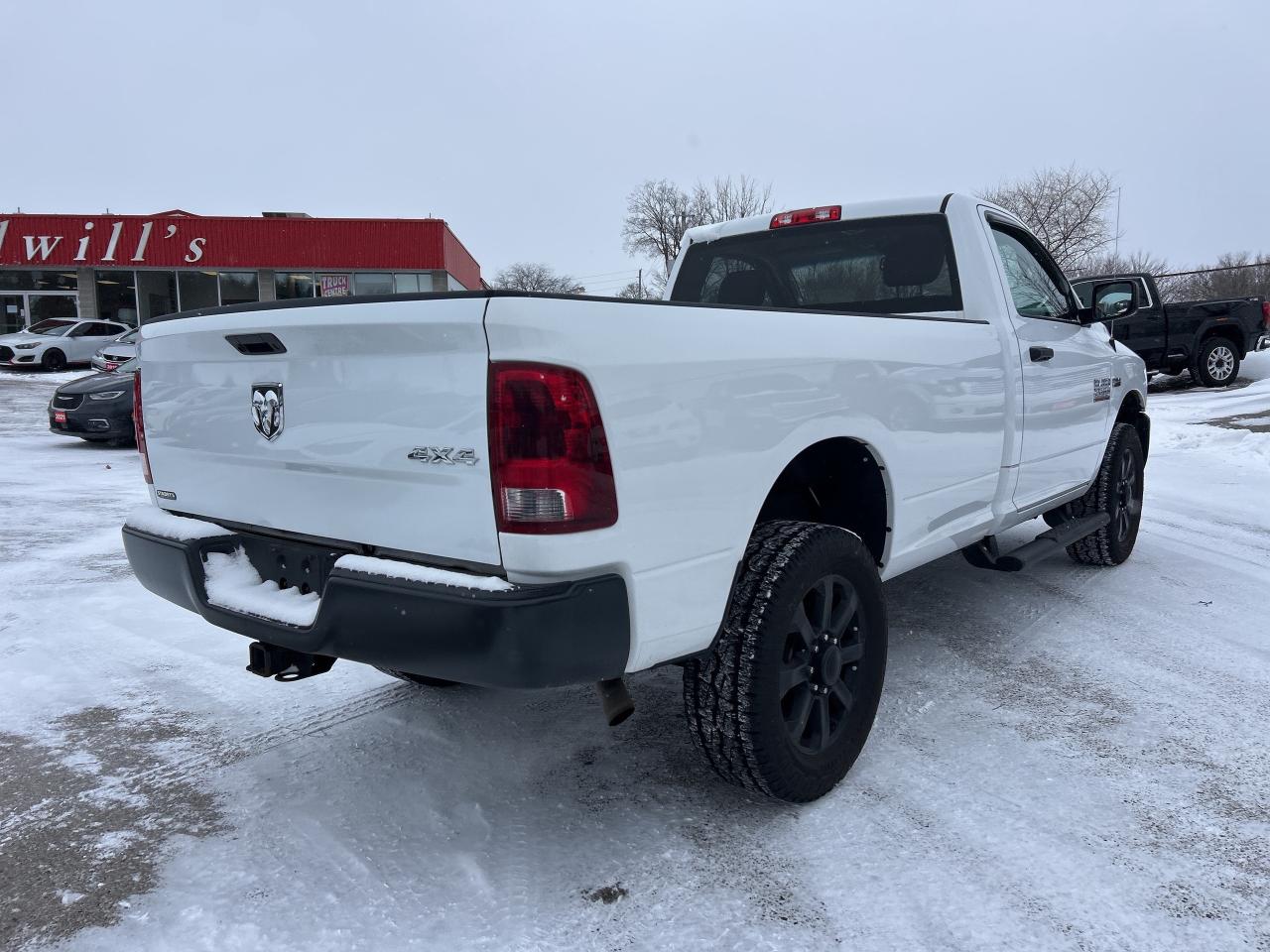 2015 RAM 2500 ST, HEAVY DUTY, 4X4, CLEAN CARFAX, LONG BOX! Photo