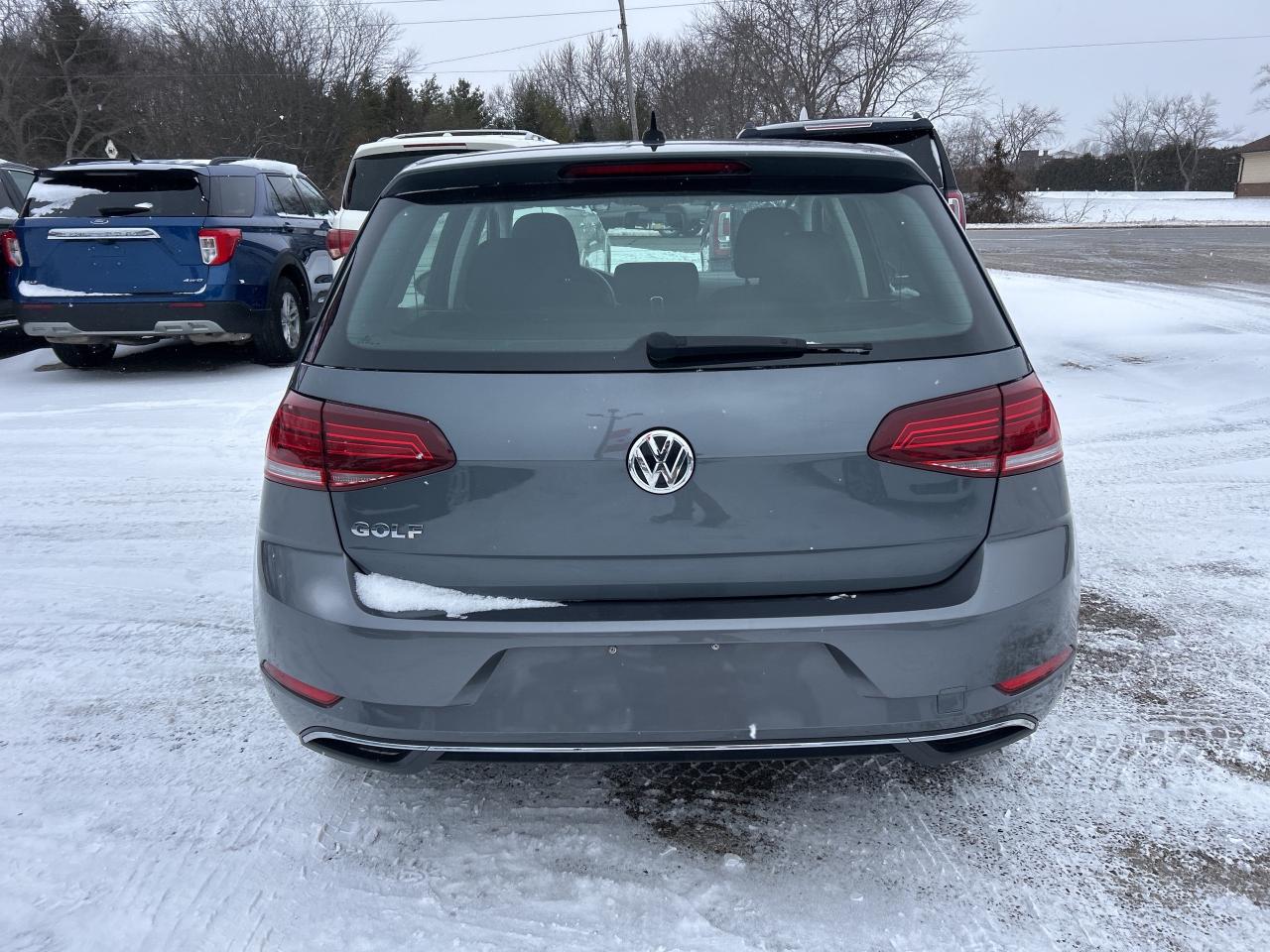 2020 Volkswagen Golf COMFORTLINE, CLEAN CARFAX, HEATED CLOTH SEATS! Photo