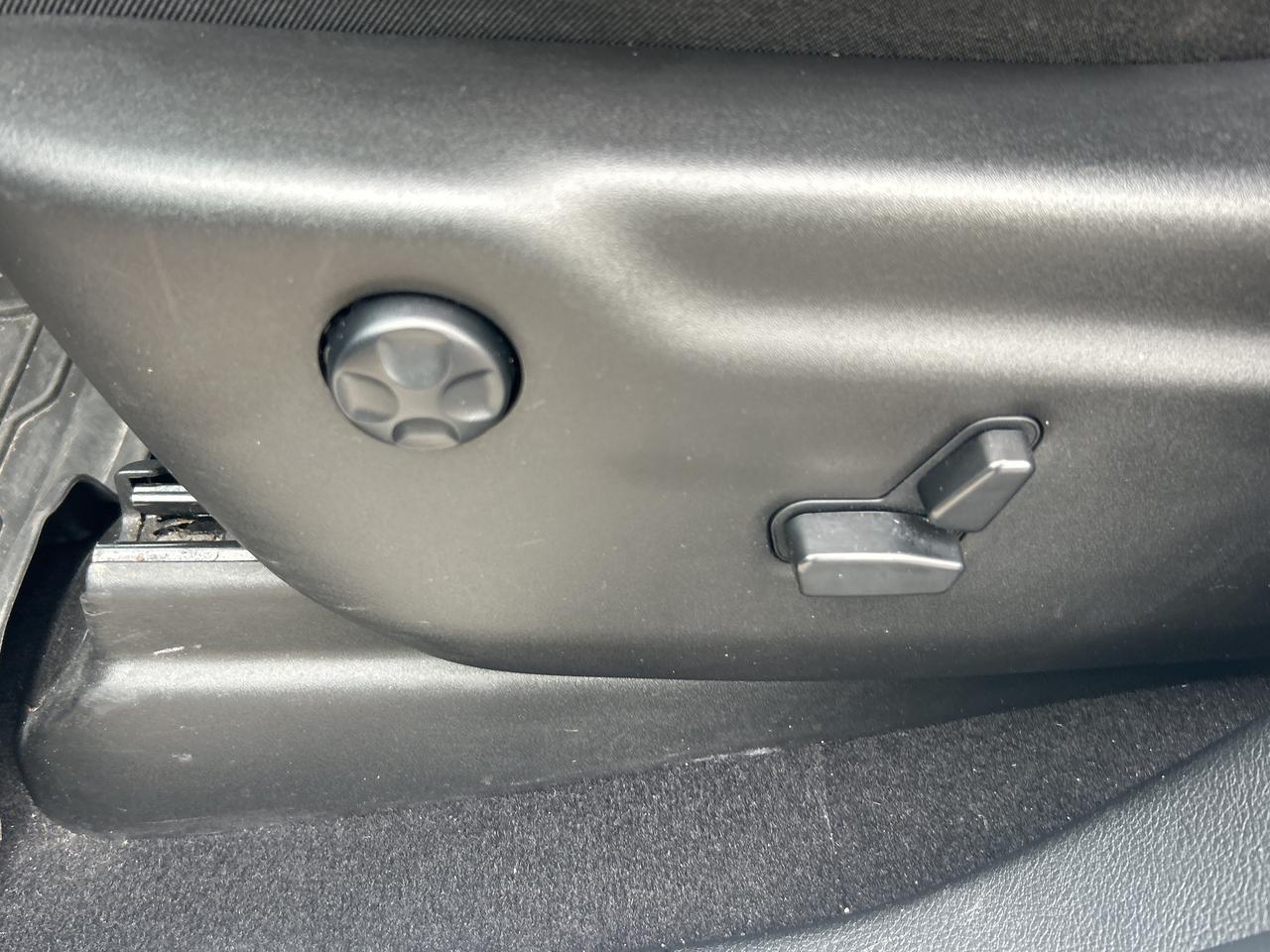 2023 Dodge Durango GT, 6 PASS, LOCAL TRADE, 1 OWNER, REMOTE START! Photo