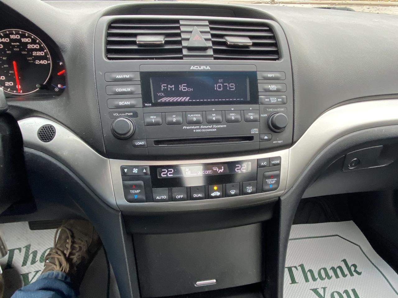 2004 Acura TSX 4dr Sport Sdn Auto Photo