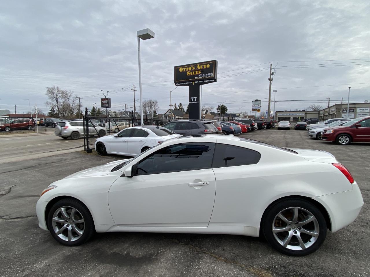 2010 Infiniti G37 2dr x AWD Photo0