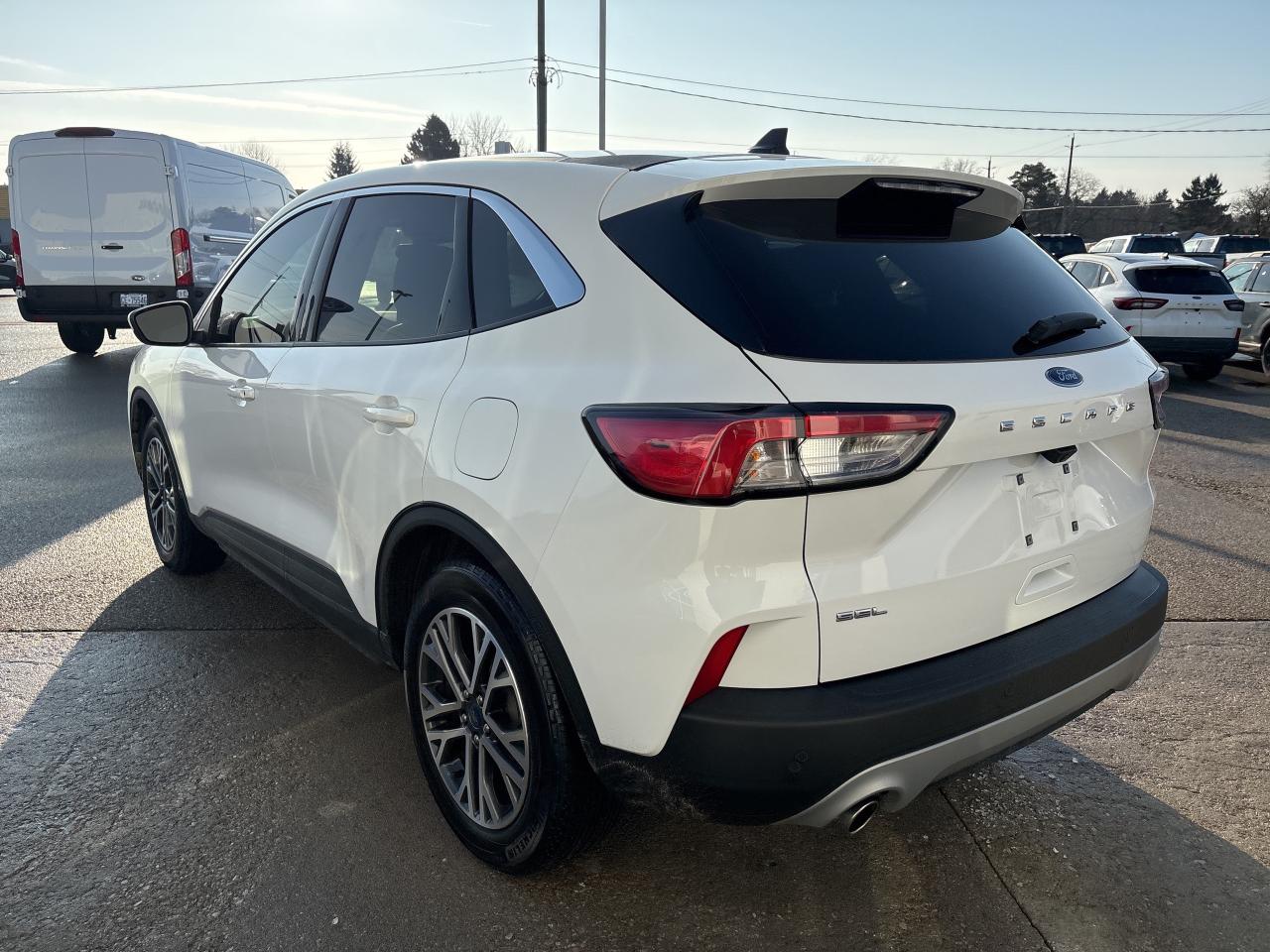 2022 Ford Escape SEL FWD Photo