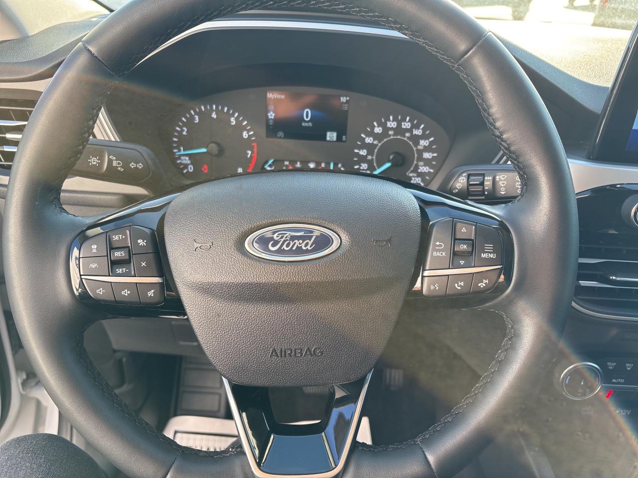 2022 Ford Escape SEL FWD Photo