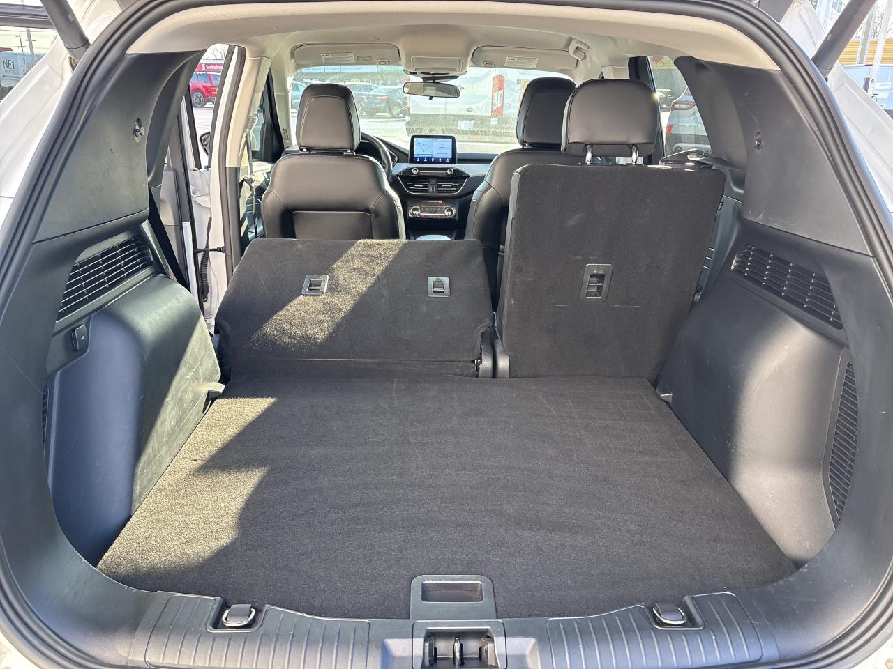 2022 Ford Escape SEL FWD Photo