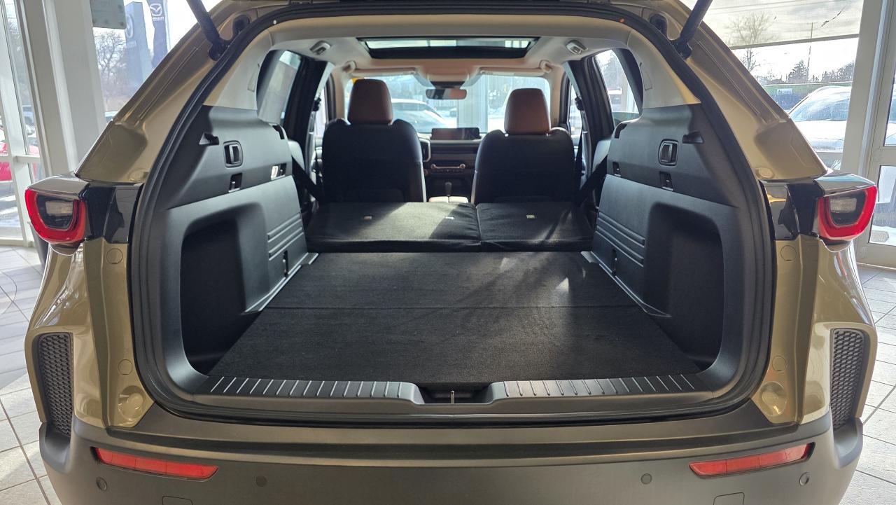 2024 Mazda CX-50 3.95% APR MANGER SPECIAL SUPER LOW KM Photo