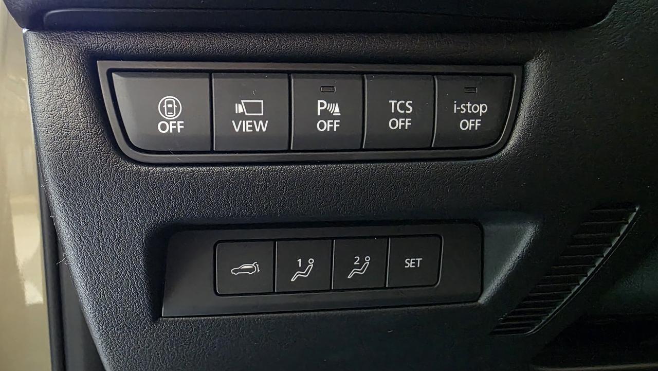 2024 Mazda CX-50 3.95% APR MANGER SPECIAL SUPER LOW KM Photo