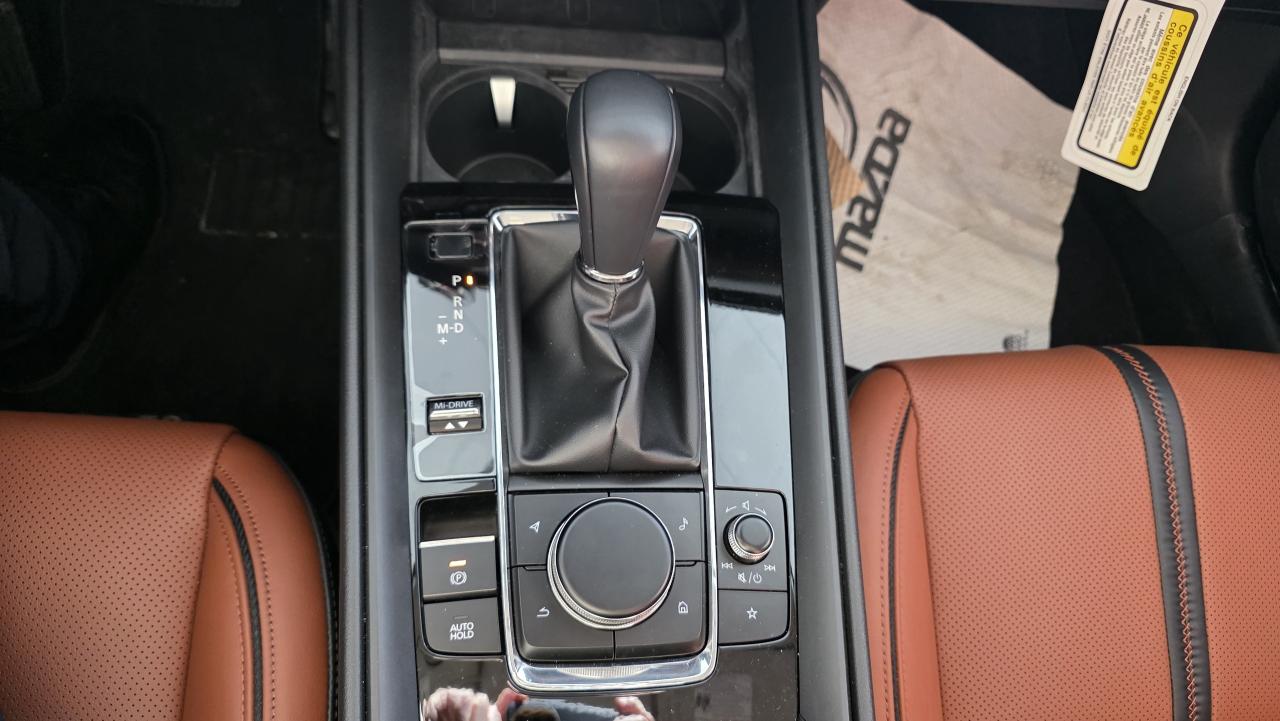 2024 Mazda CX-50 3.95% APR MANGER SPECIAL SUPER LOW KM Photo