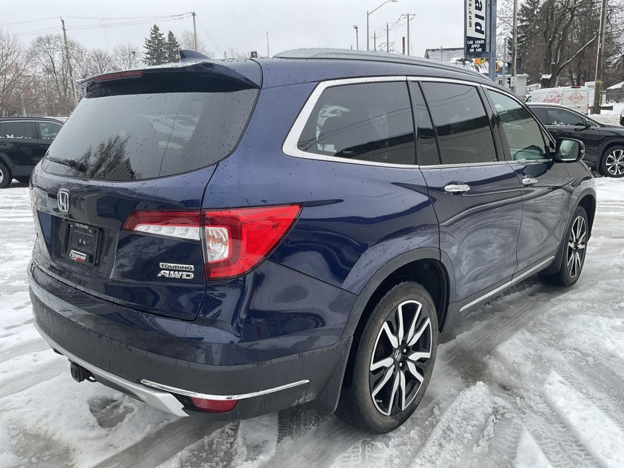 2021 Honda Pilot Touring 7 Passenger AWD - LTHR! NAV! BACK-UP CAM! Photo