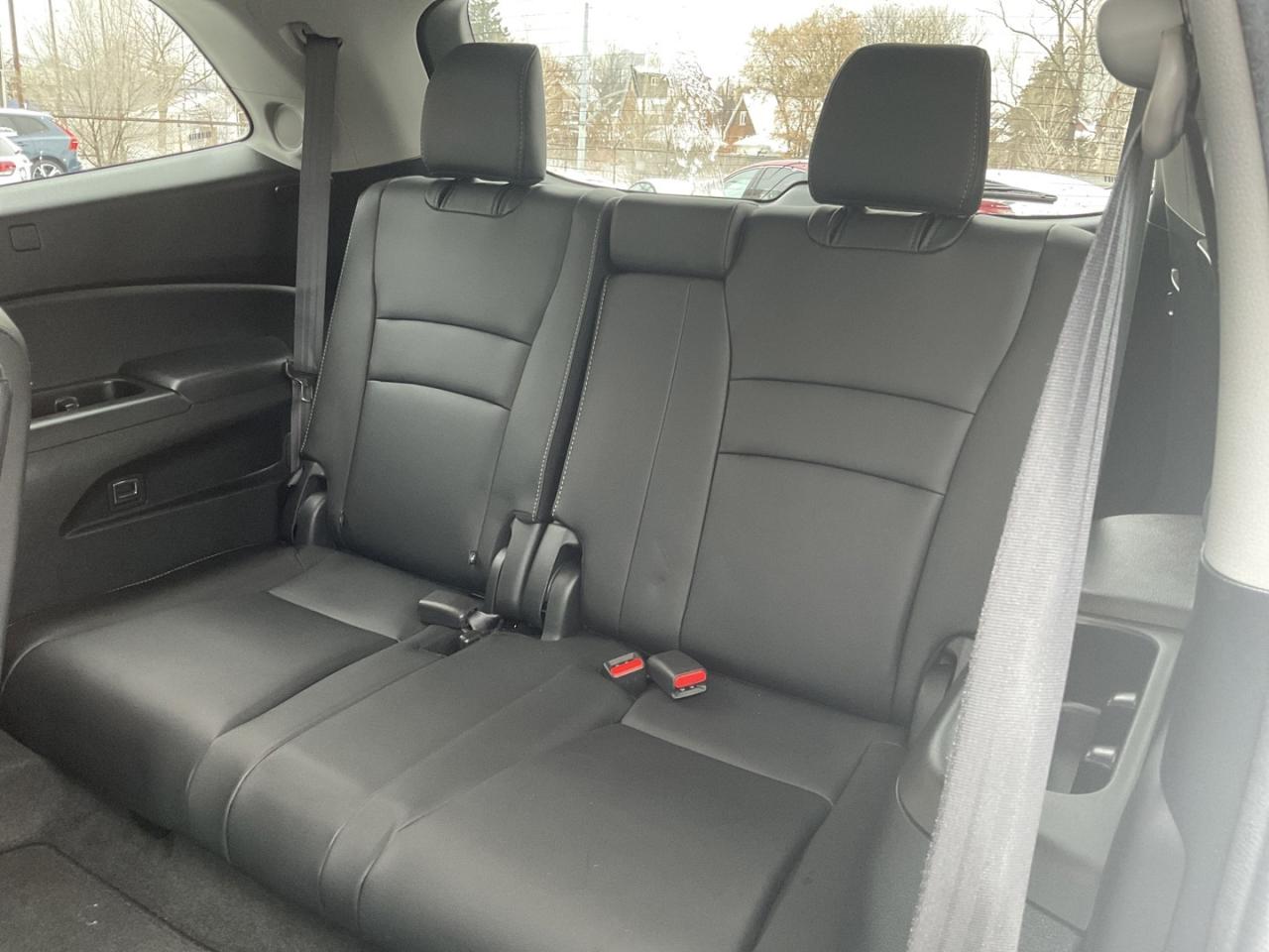 2021 Honda Pilot Touring 7 Passenger AWD - LTHR! NAV! BACK-UP CAM! Photo