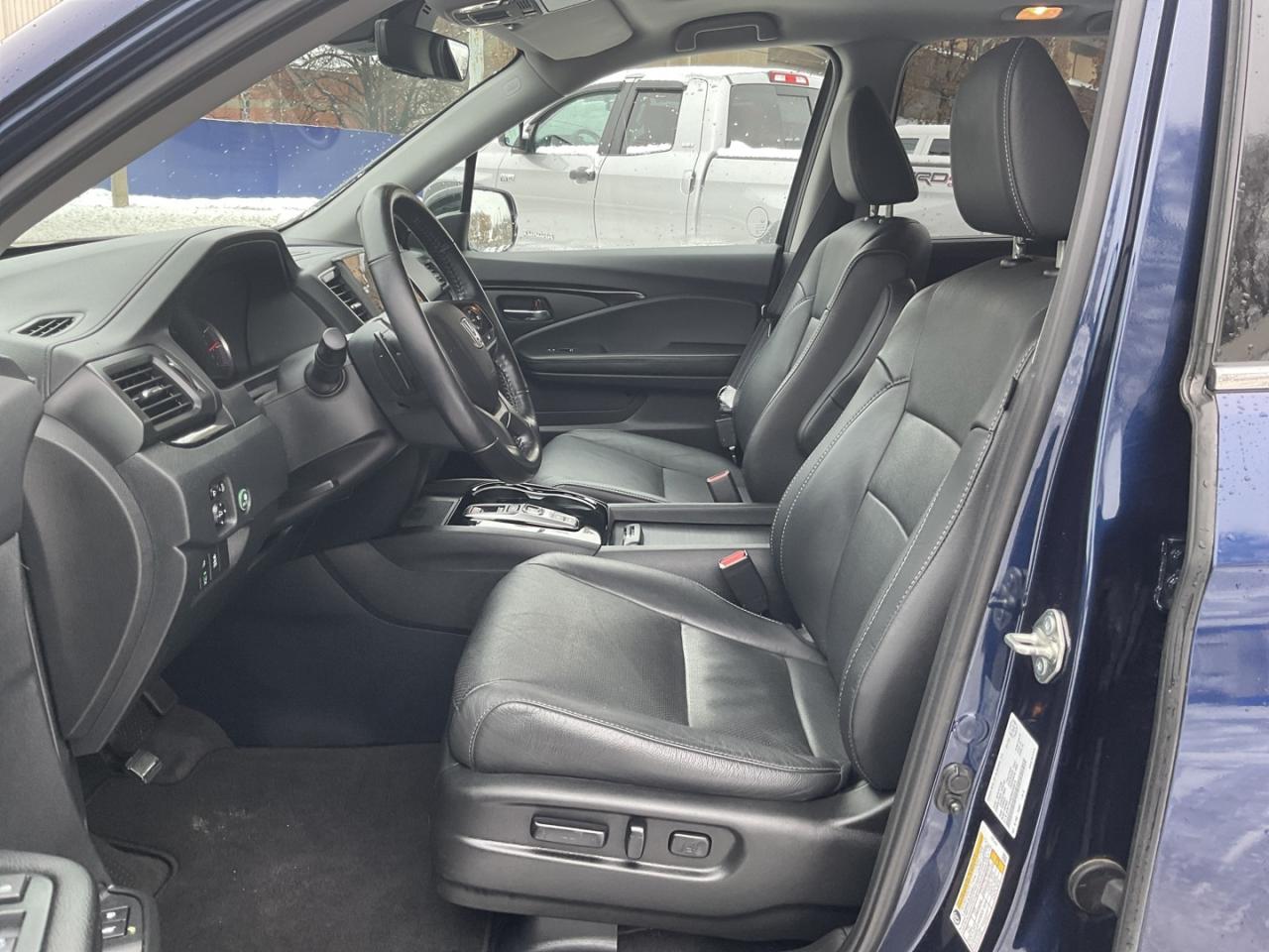 2021 Honda Pilot Touring 7 Passenger AWD - LTHR! NAV! BACK-UP CAM! Photo