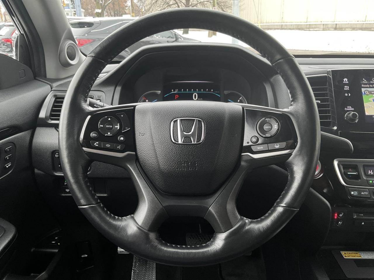 2021 Honda Pilot Touring 7 Passenger AWD - LTHR! NAV! BACK-UP CAM! Photo