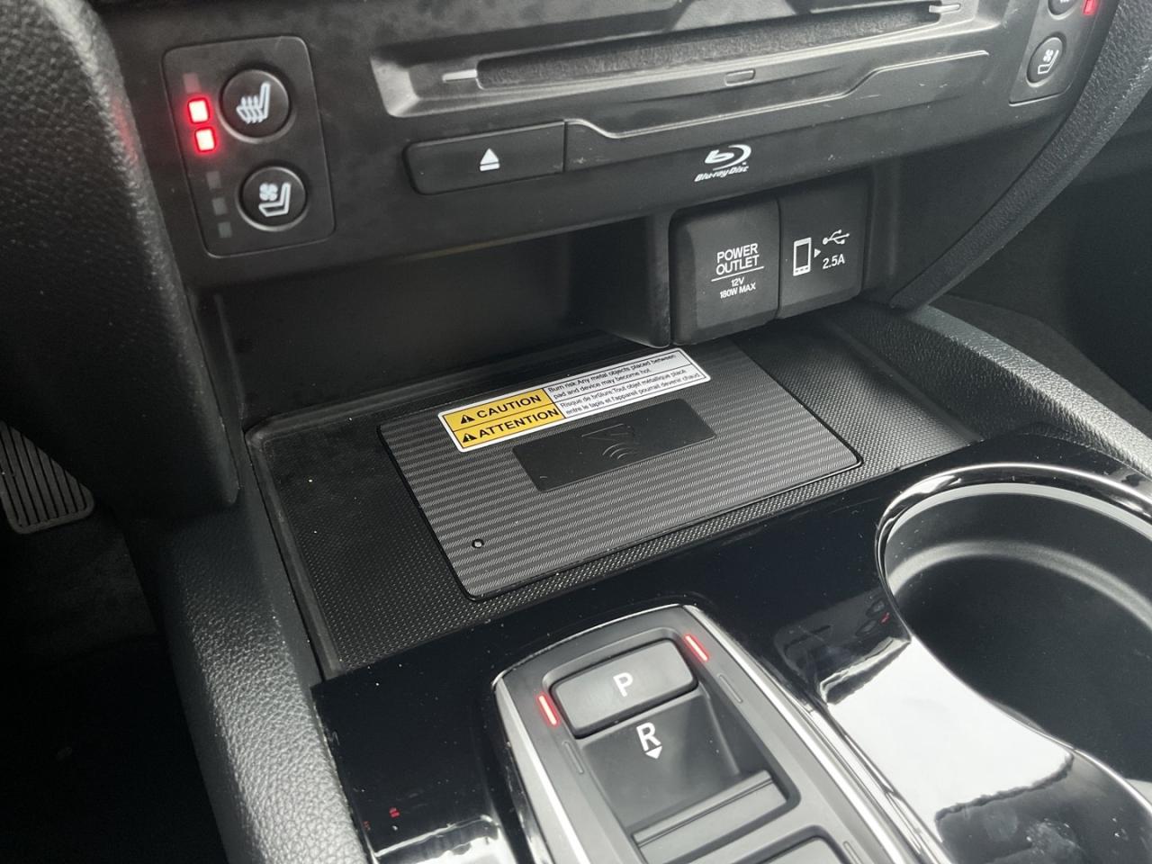 2021 Honda Pilot Touring 7 Passenger AWD - LTHR! NAV! BACK-UP CAM! Photo