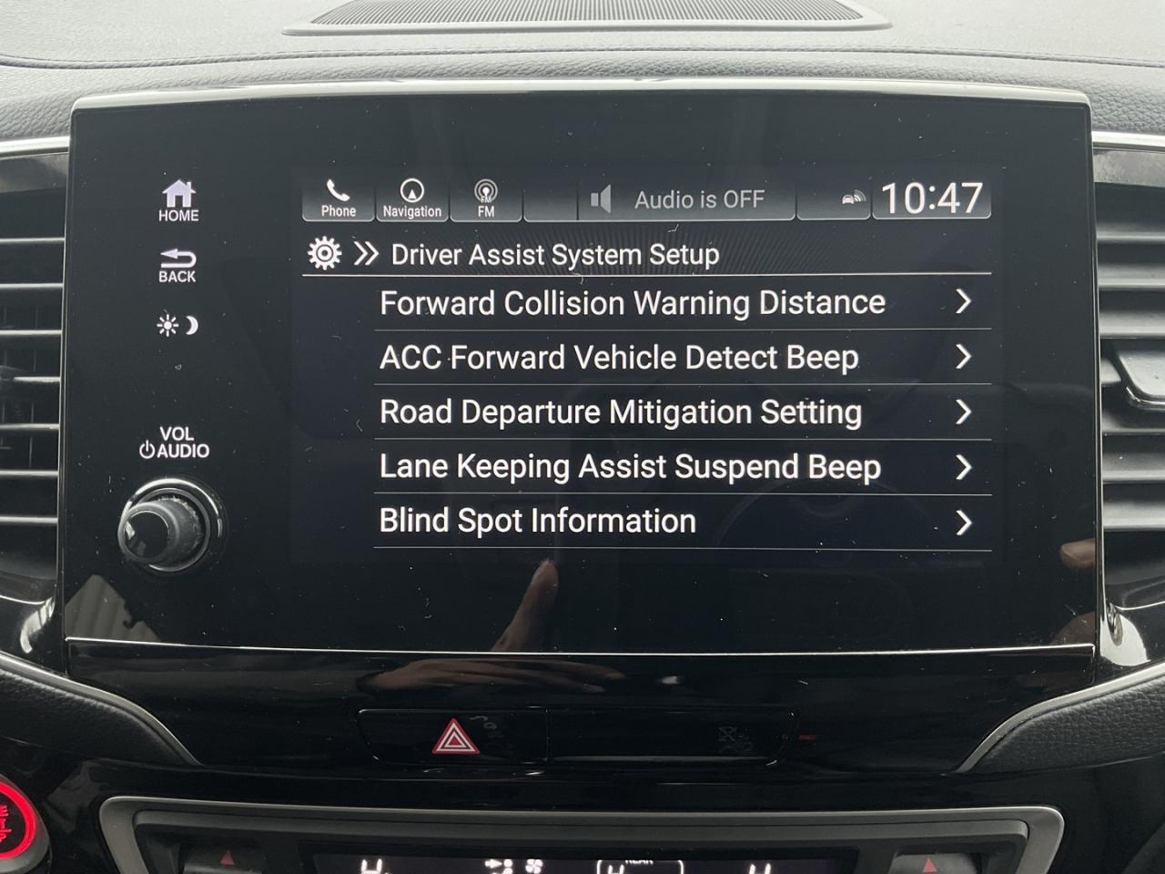 2021 Honda Pilot Touring 7 Passenger AWD - LTHR! NAV! BACK-UP CAM! Photo