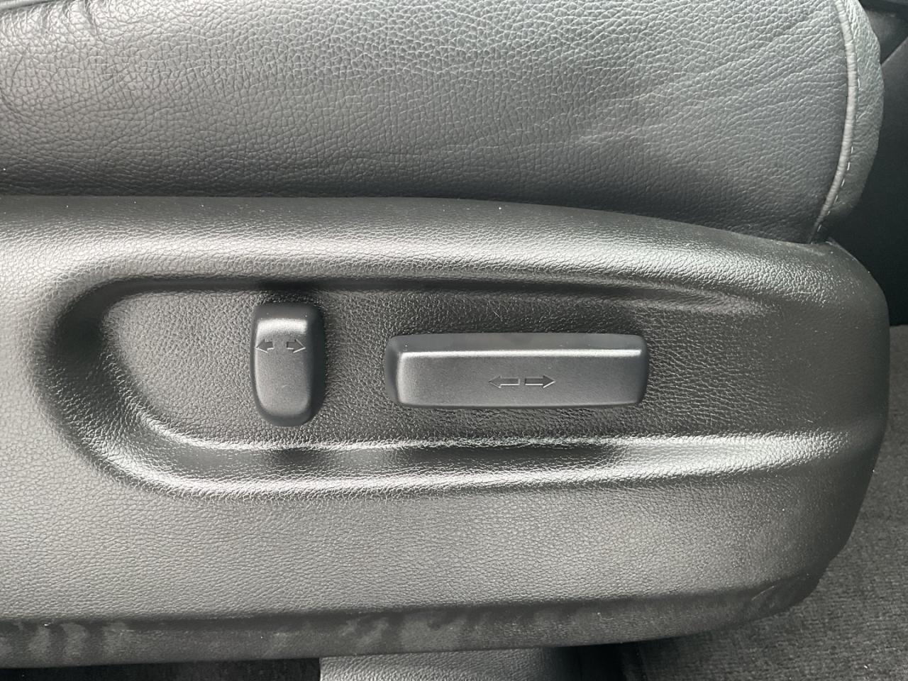 2021 Honda Pilot Touring 7 Passenger AWD - LTHR! NAV! BACK-UP CAM! Photo