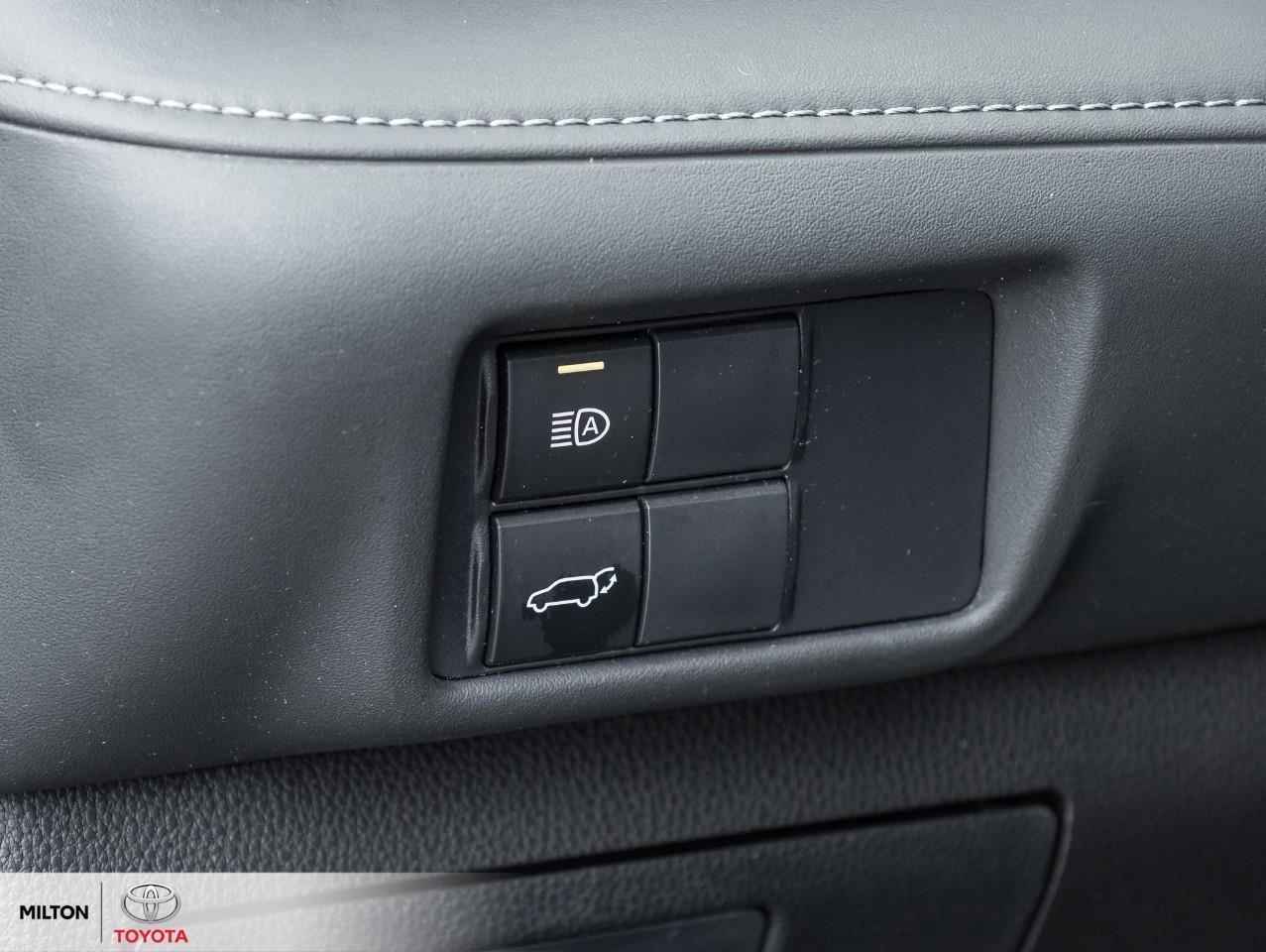 2020 Toyota Highlander AWD LEATHER SUNROOF BLIND SPOT CARPLAY XLE Photo