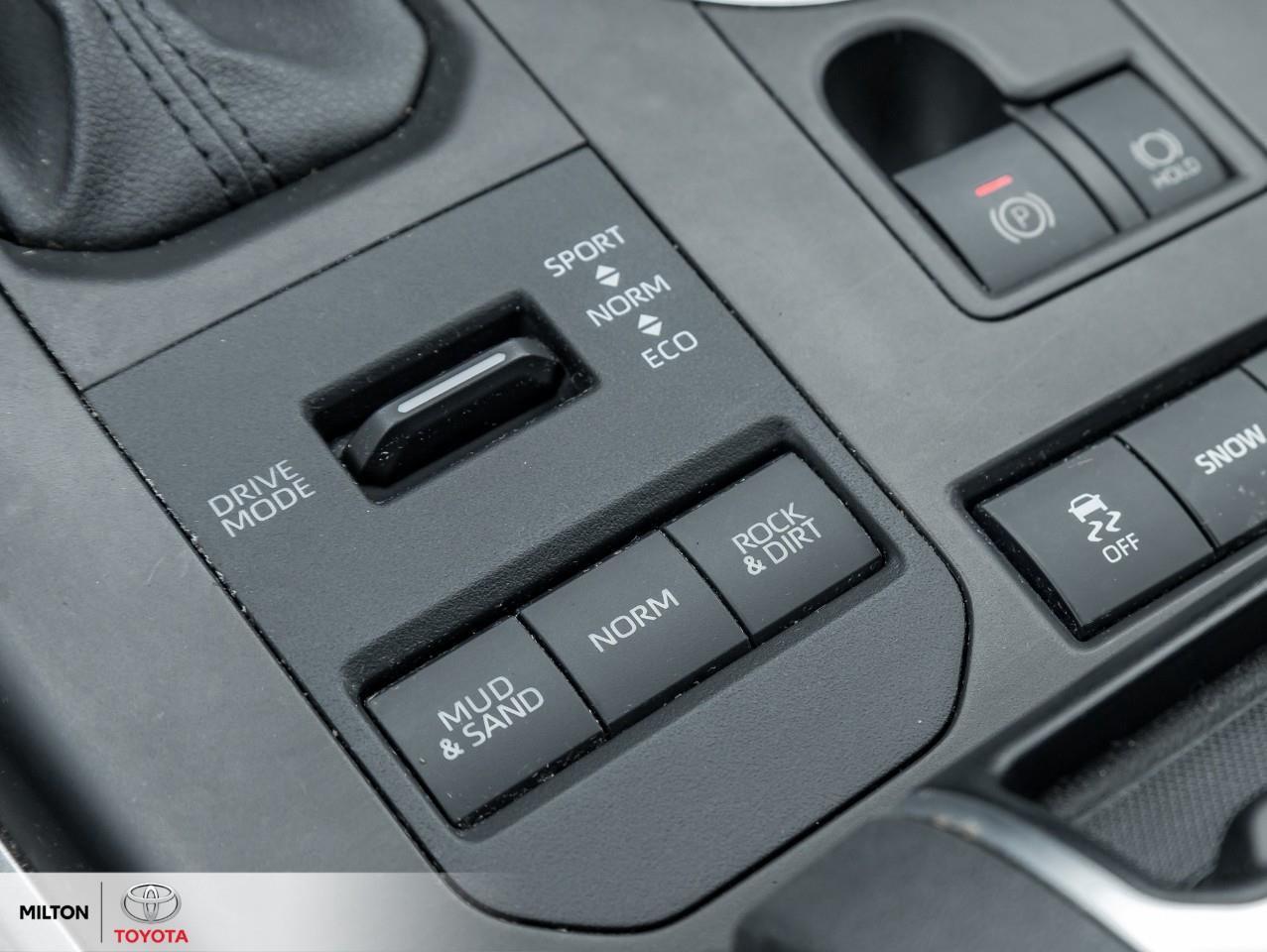 2020 Toyota Highlander AWD LEATHER SUNROOF BLIND SPOT CARPLAY XLE Photo