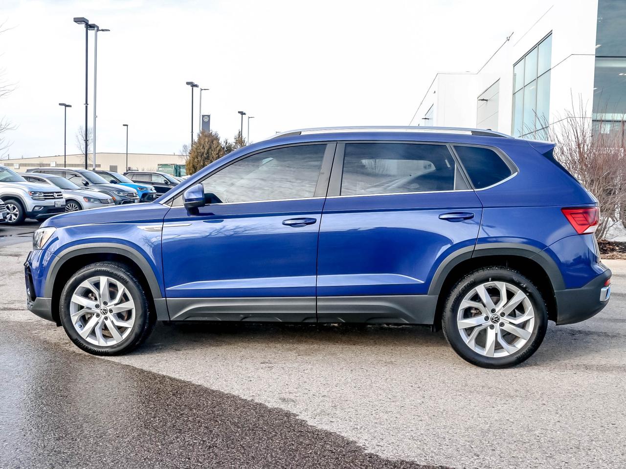 2022 Volkswagen Taos Comfortline 4Motion Photo