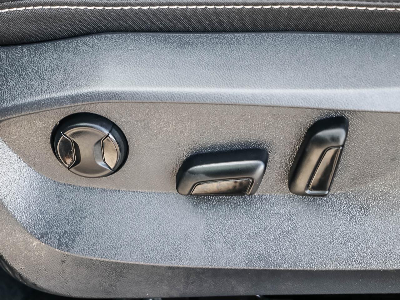 2022 Volkswagen Taos Comfortline 4Motion Photo