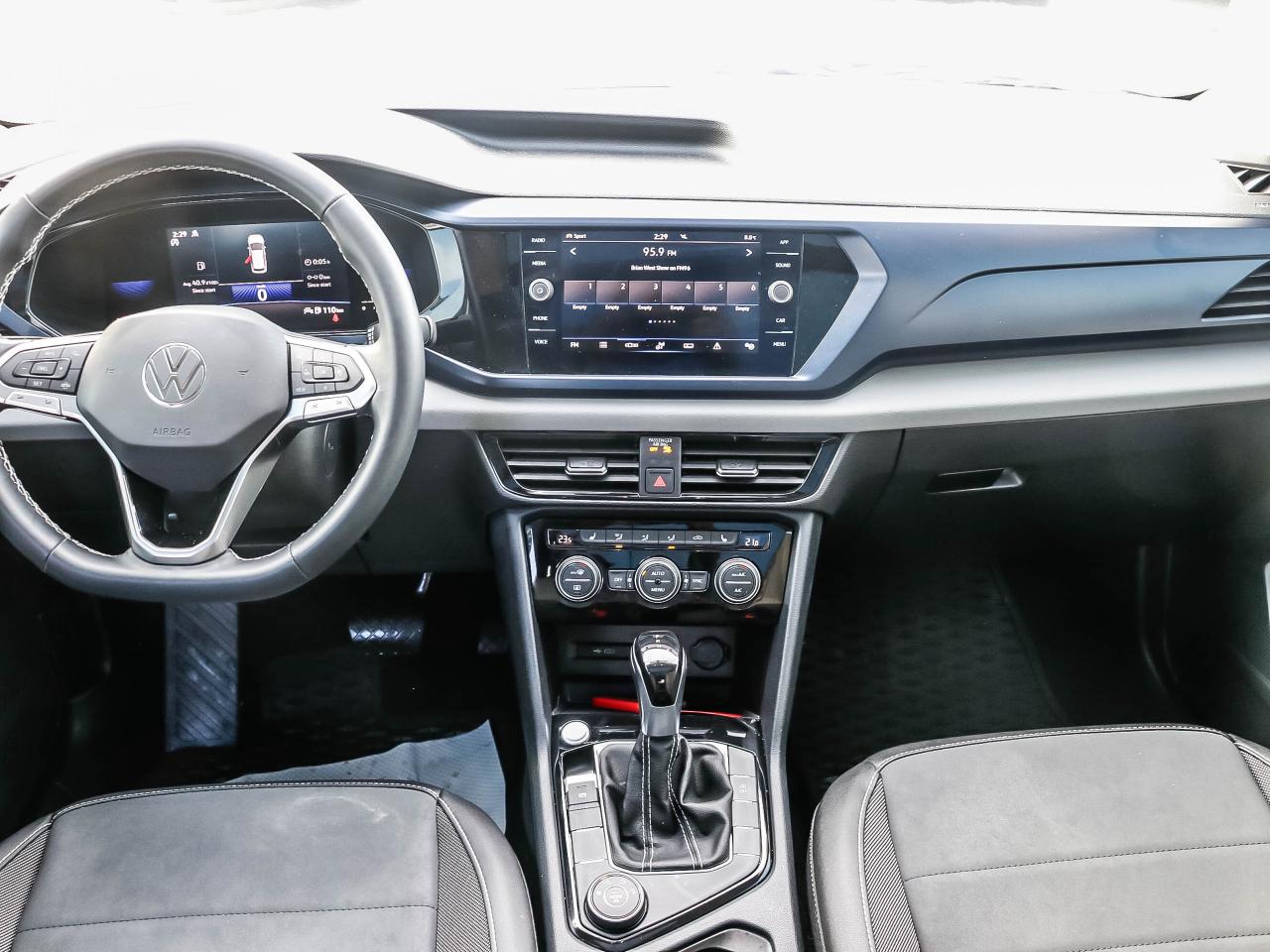 2022 Volkswagen Taos Comfortline 4Motion Photo