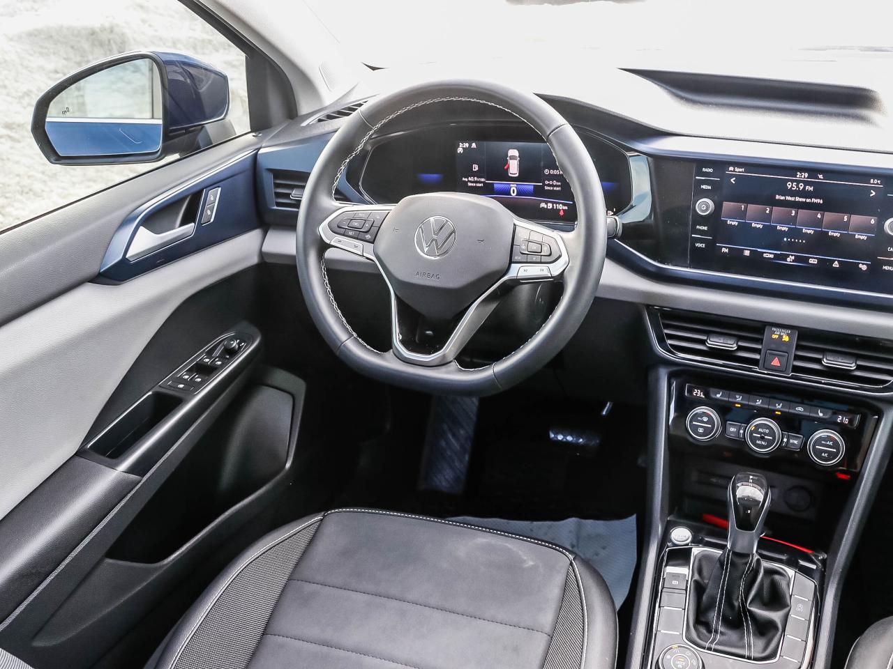 2022 Volkswagen Taos Comfortline 4Motion Photo