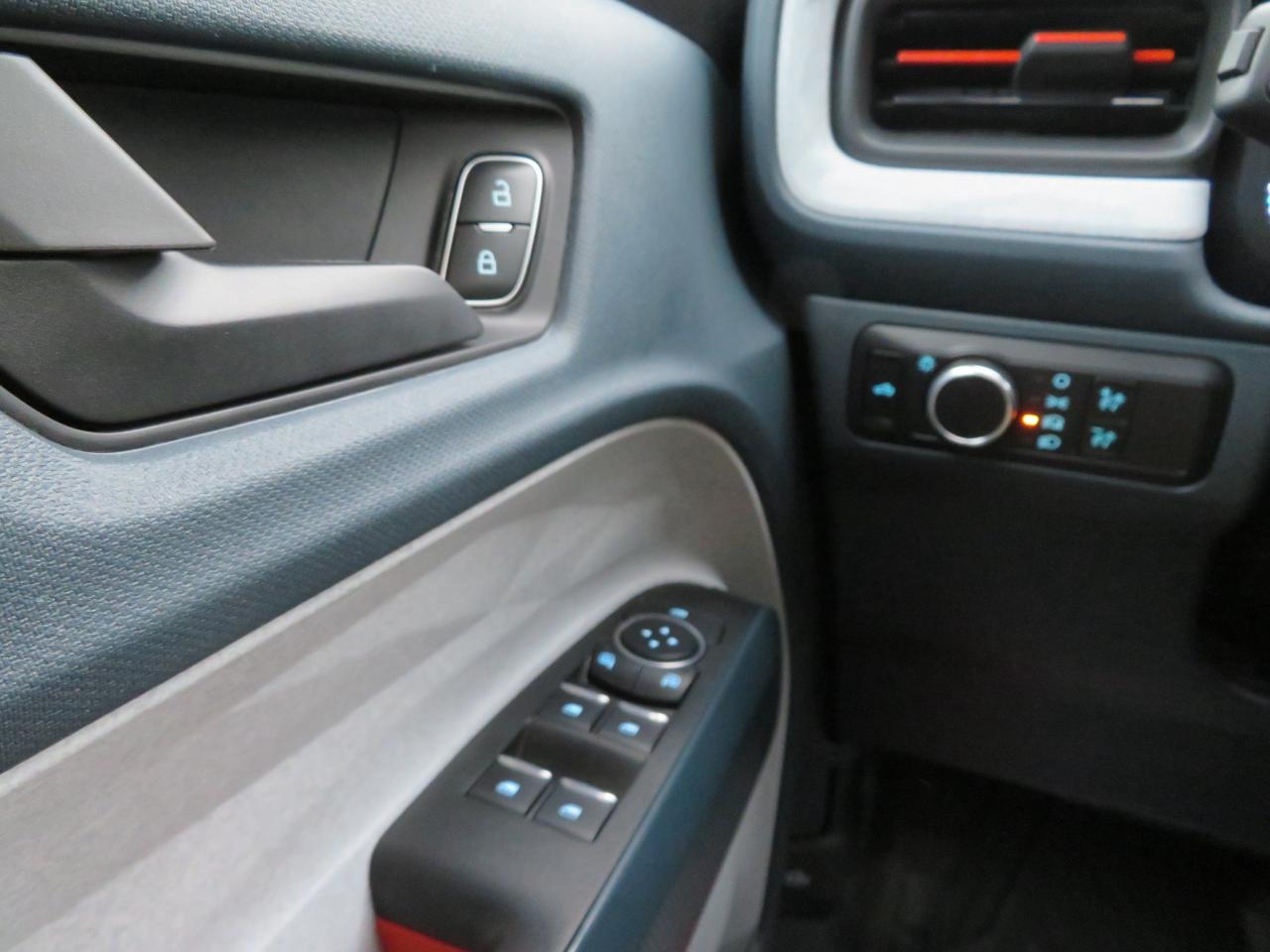 2024 Ford Maverick XLT AWD SuperCrew Photo