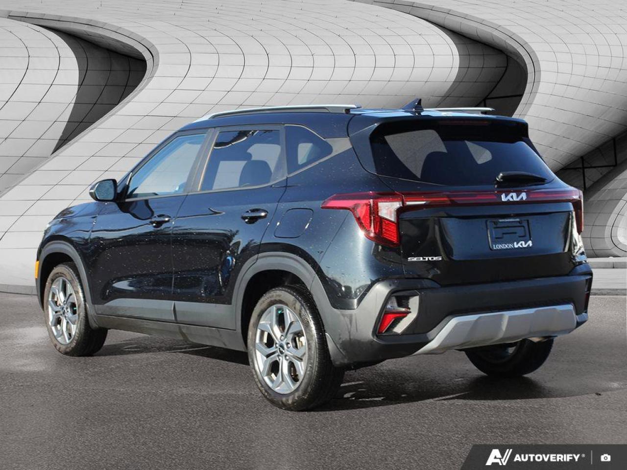 2024 Kia Seltos LX   AWD   Heated Seats   Apple CarPlay   Backup C Photo