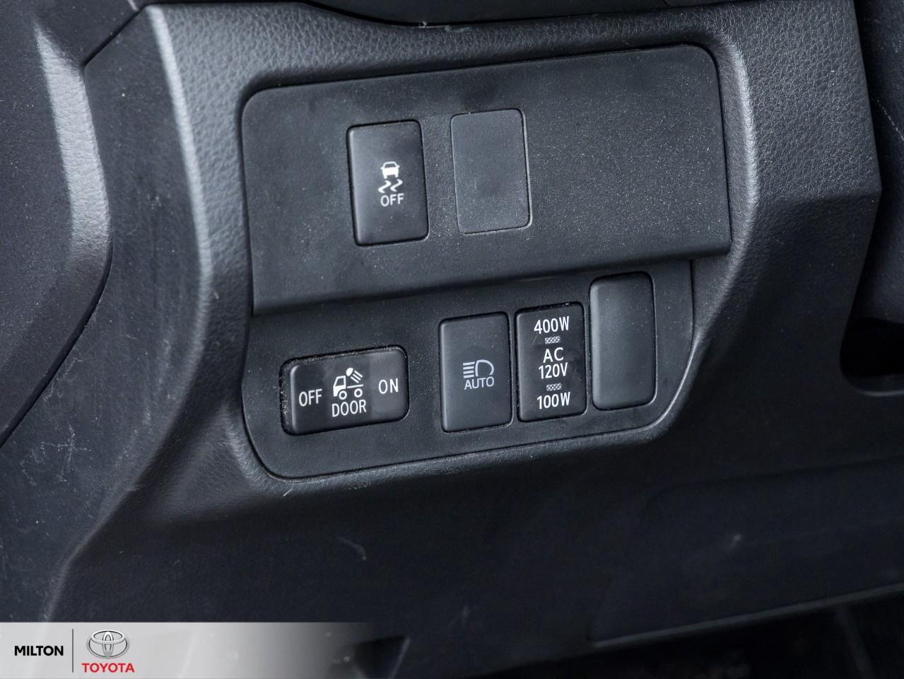 2023 Toyota Tacoma CREW CAB HEATED SEATS BACKUP CAMERA POWER SEAT ALL Photo