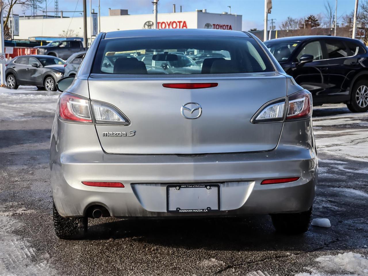2012 Mazda MAZDA3 AUTO SEDAN CLEAN CARFAX Photo4