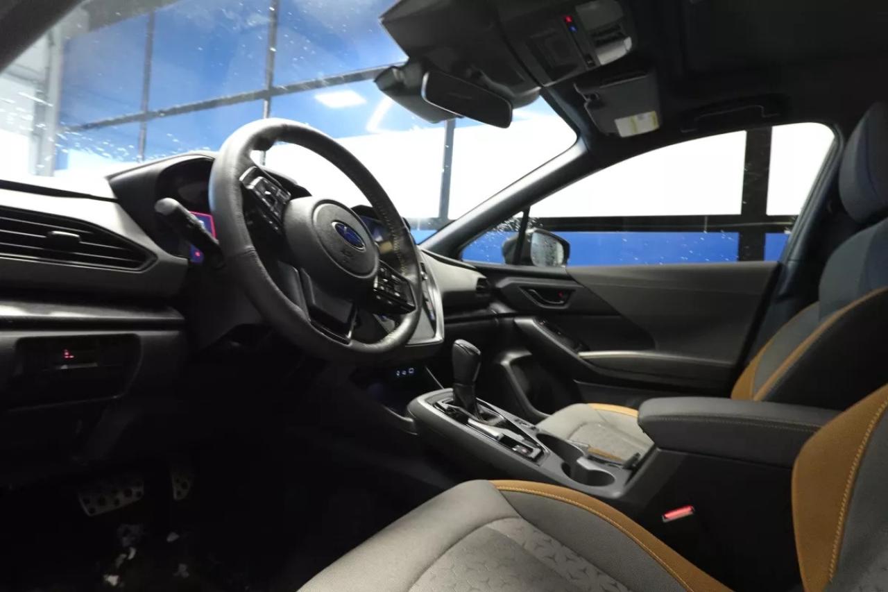 2024 Subaru Crosstrek ONYX   AWD   2.5L   BACKUP CAM   APPLE CARPLAY   A Photo