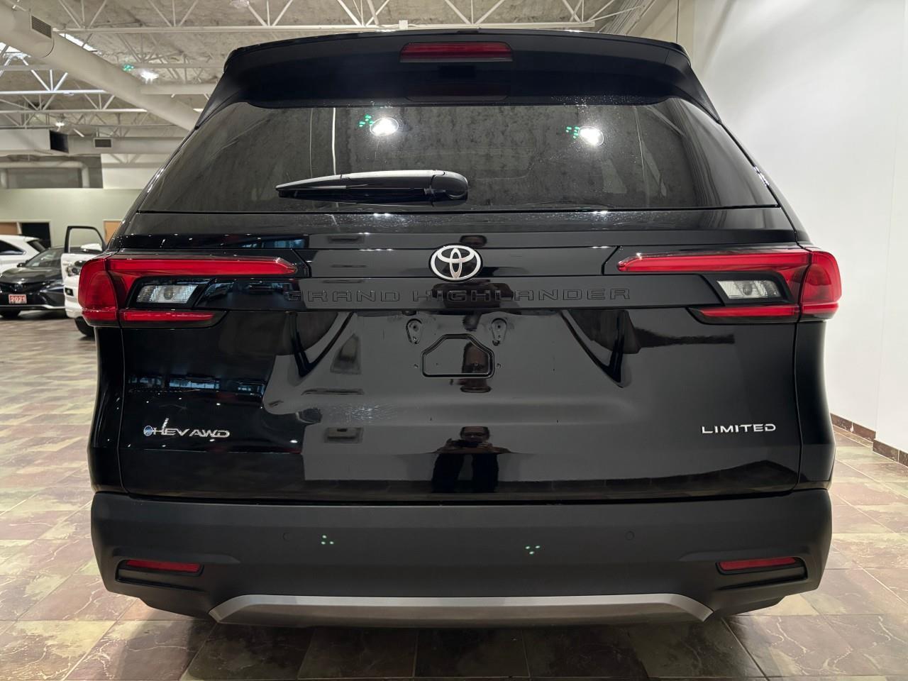 2024 Toyota Grand Highlander Limited Photo