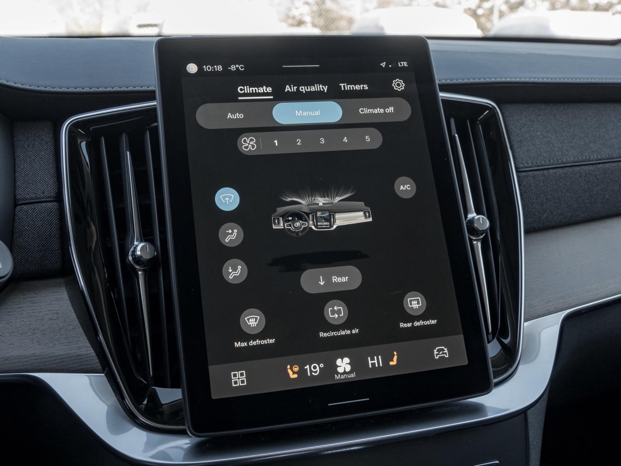 2025 Volvo XC90 2025.5 B6 AWD Core  LOW KM  20" ALLOY WHEELS  CPO Photo