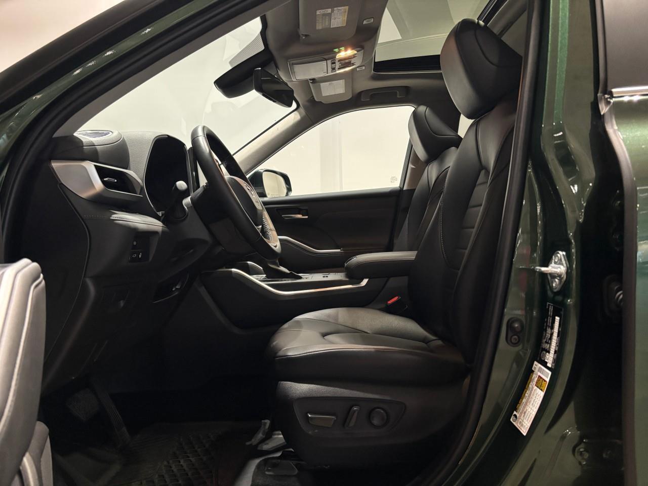 2024 Toyota Highlander Hybrid XLE Photo