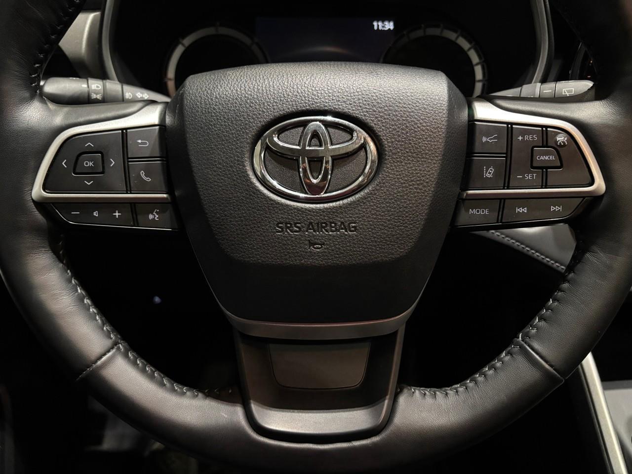 2024 Toyota Highlander Hybrid XLE Photo