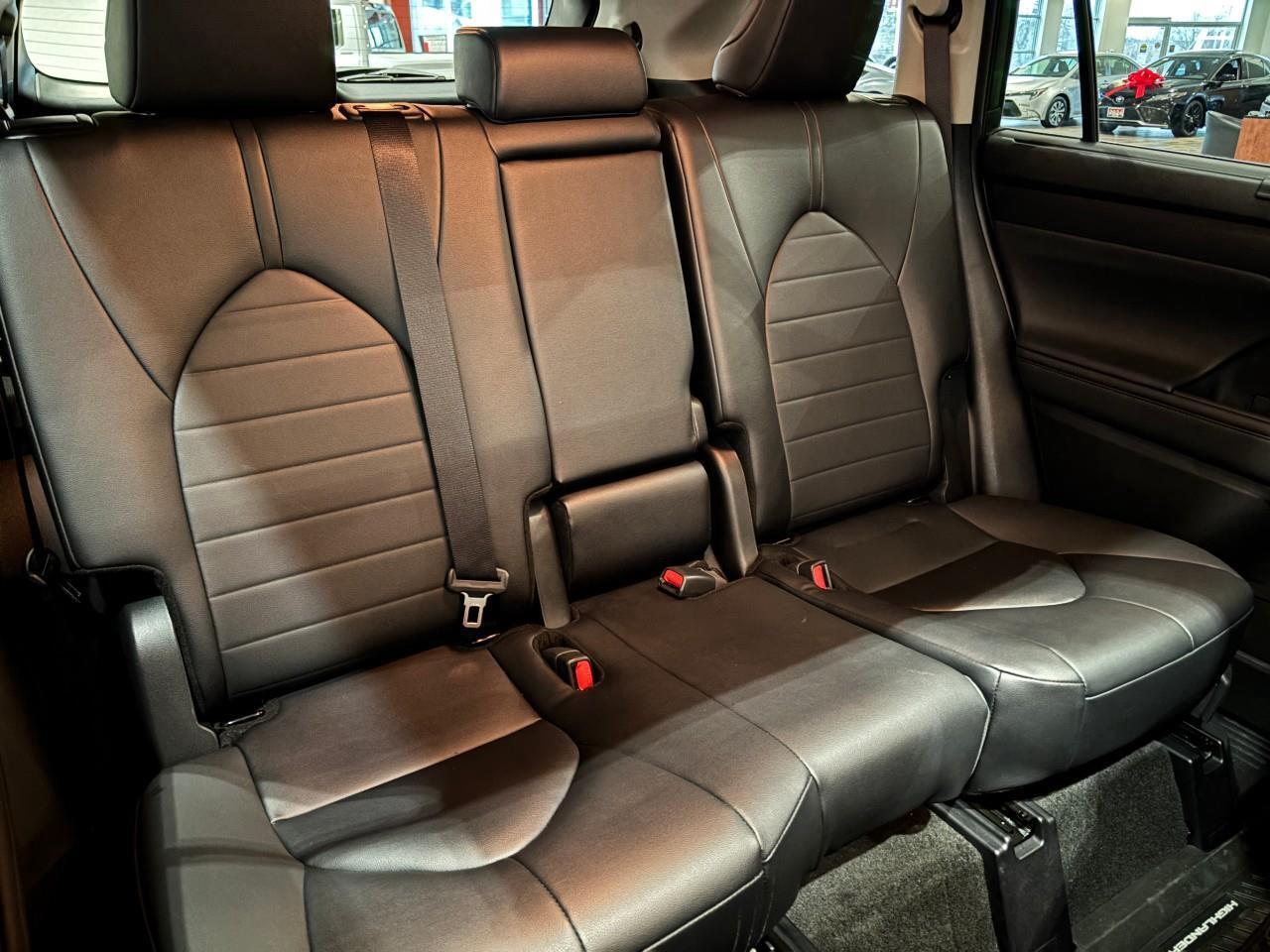 2024 Toyota Highlander Hybrid XLE Photo