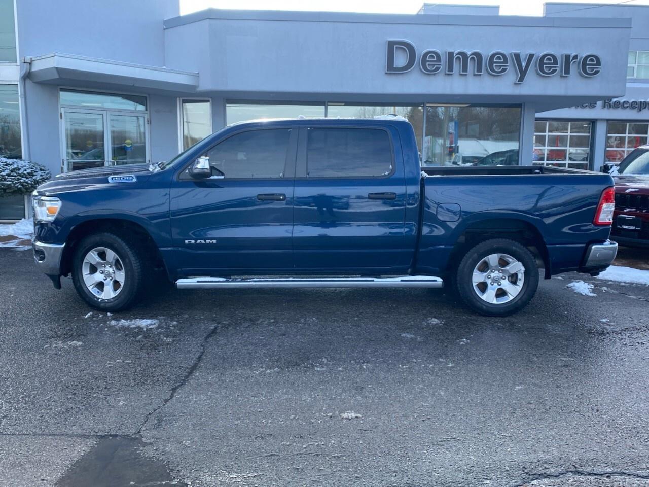 2023 RAM 1500 Big Horn 4x4 Crew Cab 5'7 Box Photo