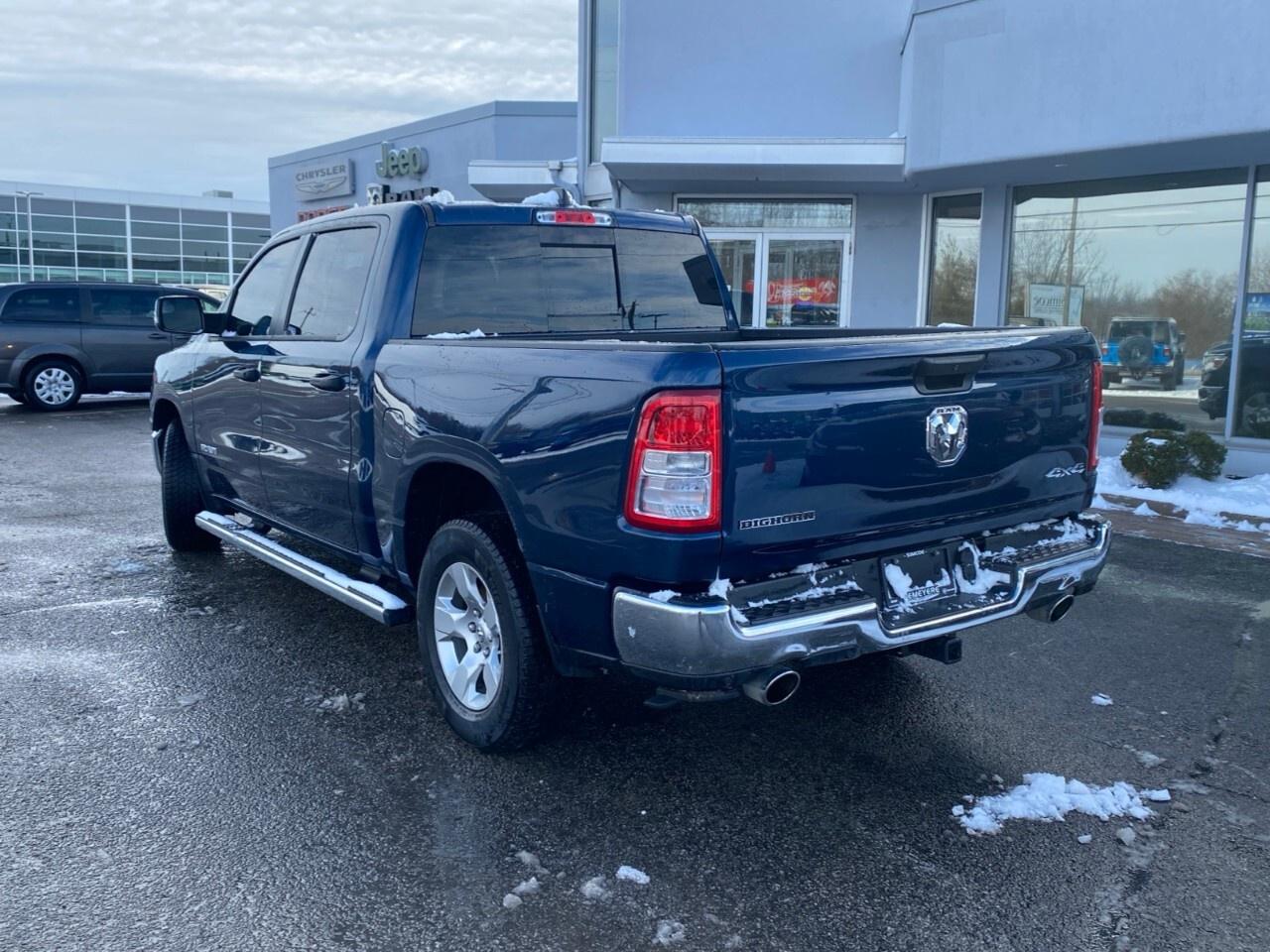 2023 RAM 1500 Big Horn 4x4 Crew Cab 5'7 Box Photo2