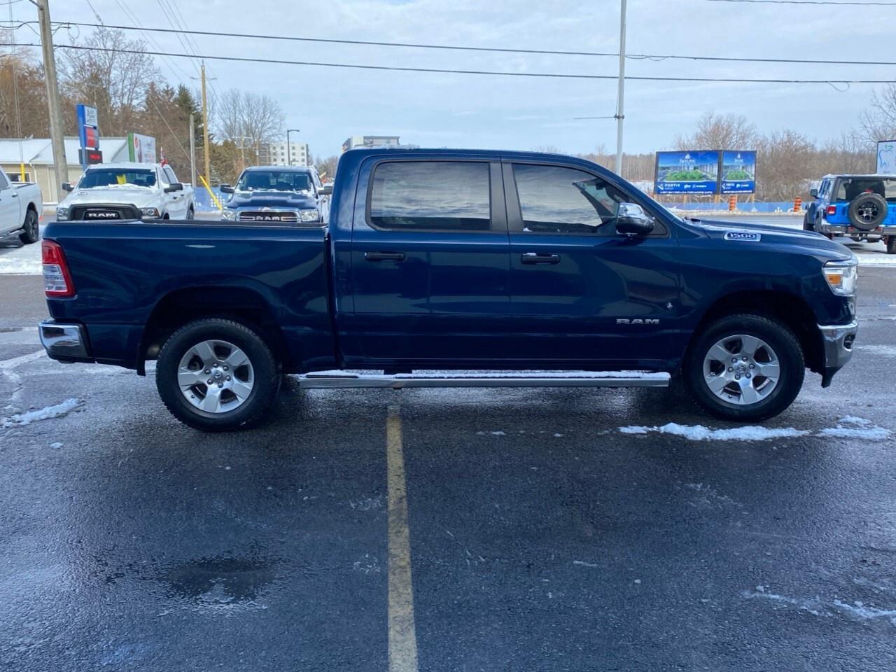 2023 RAM 1500 Big Horn 4x4 Crew Cab 5'7 Box Photo