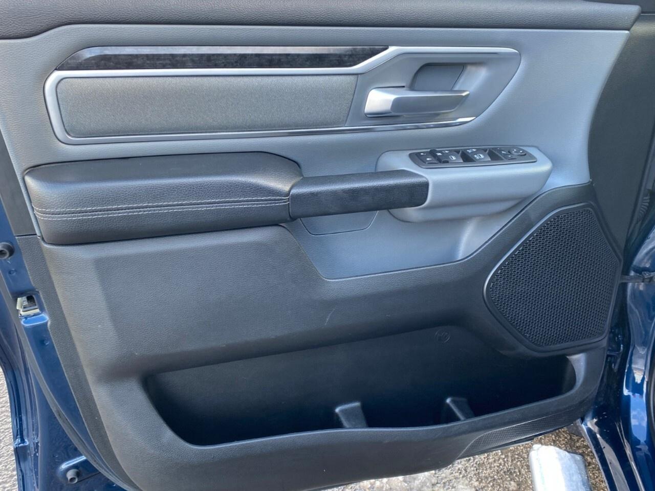 2023 RAM 1500 Big Horn 4x4 Crew Cab 5'7 Box Photo