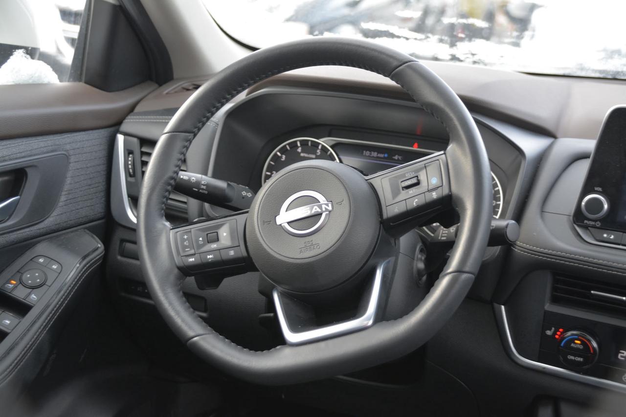 2023 Nissan Rogue AWD SV Moonroof Photo