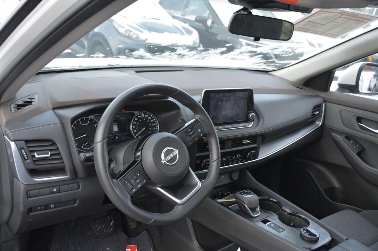 2023 Nissan Rogue AWD SV Moonroof Photo