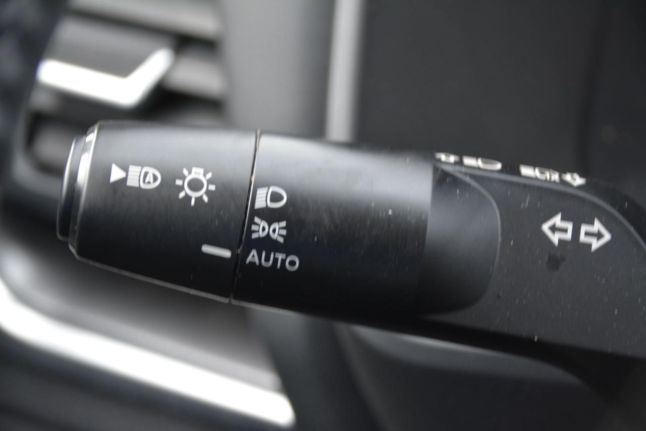 2023 Nissan Rogue AWD SV Moonroof Photo